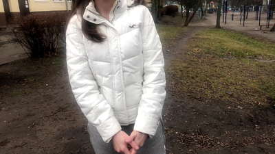 Alejò Fun Owo Famu ati buru jai. Russian magbowo. Pẹlu Ọrọ sisọ.